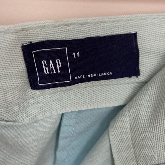 GAP l Shorts NWT - Picture 5 of 6